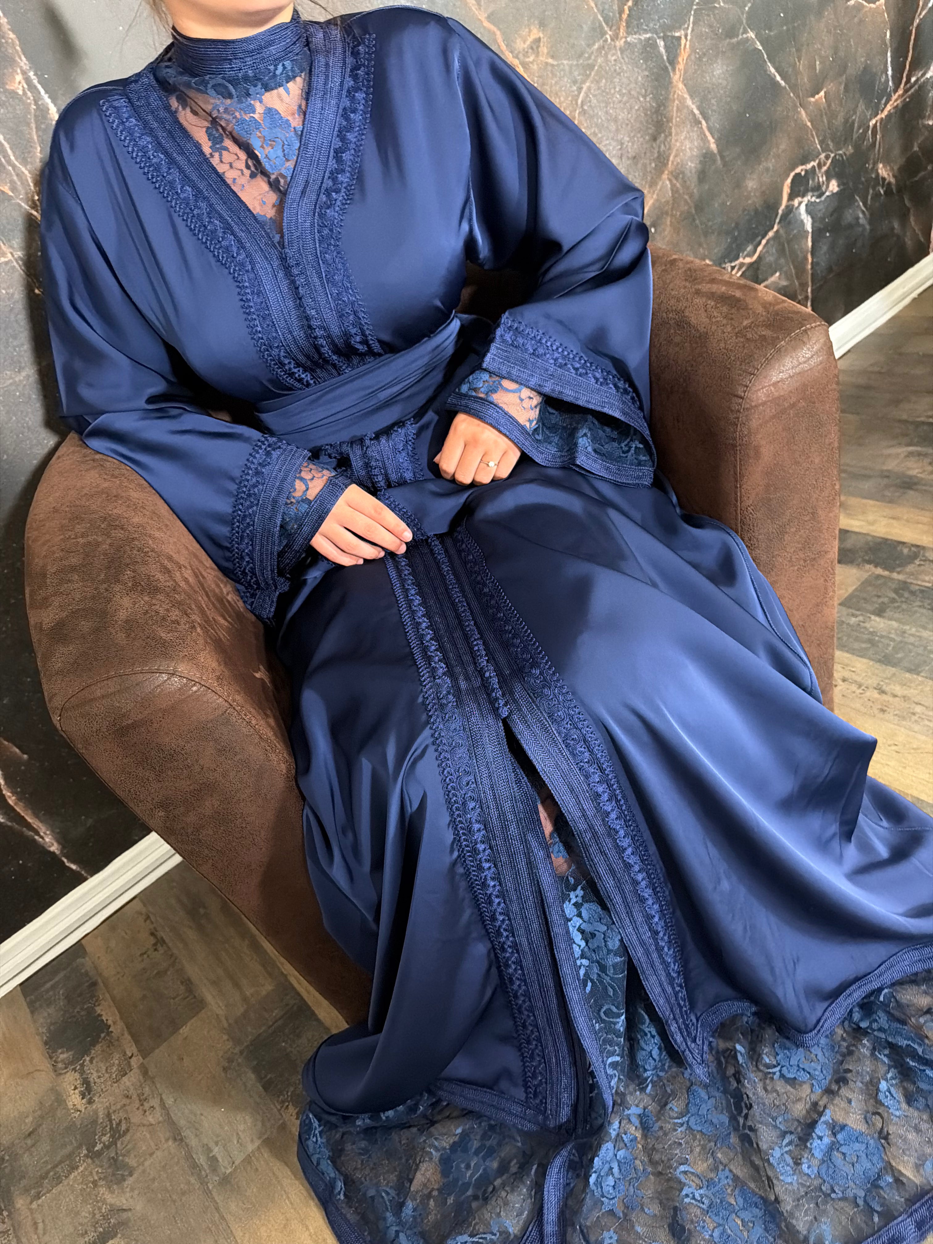 ZAHIRA BLEU